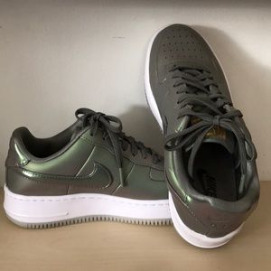 Nike AirForce Green HOLO